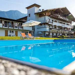 https://hotel-huberhof.ischgl-hotels.net