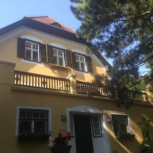 Apartment Exquisites Gartenapartment In Eleganter Jugendstilvilla, Wien