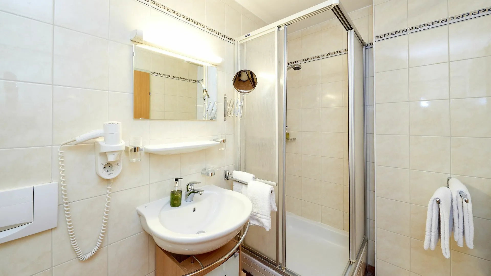 Hotel Schani Salon Vienna